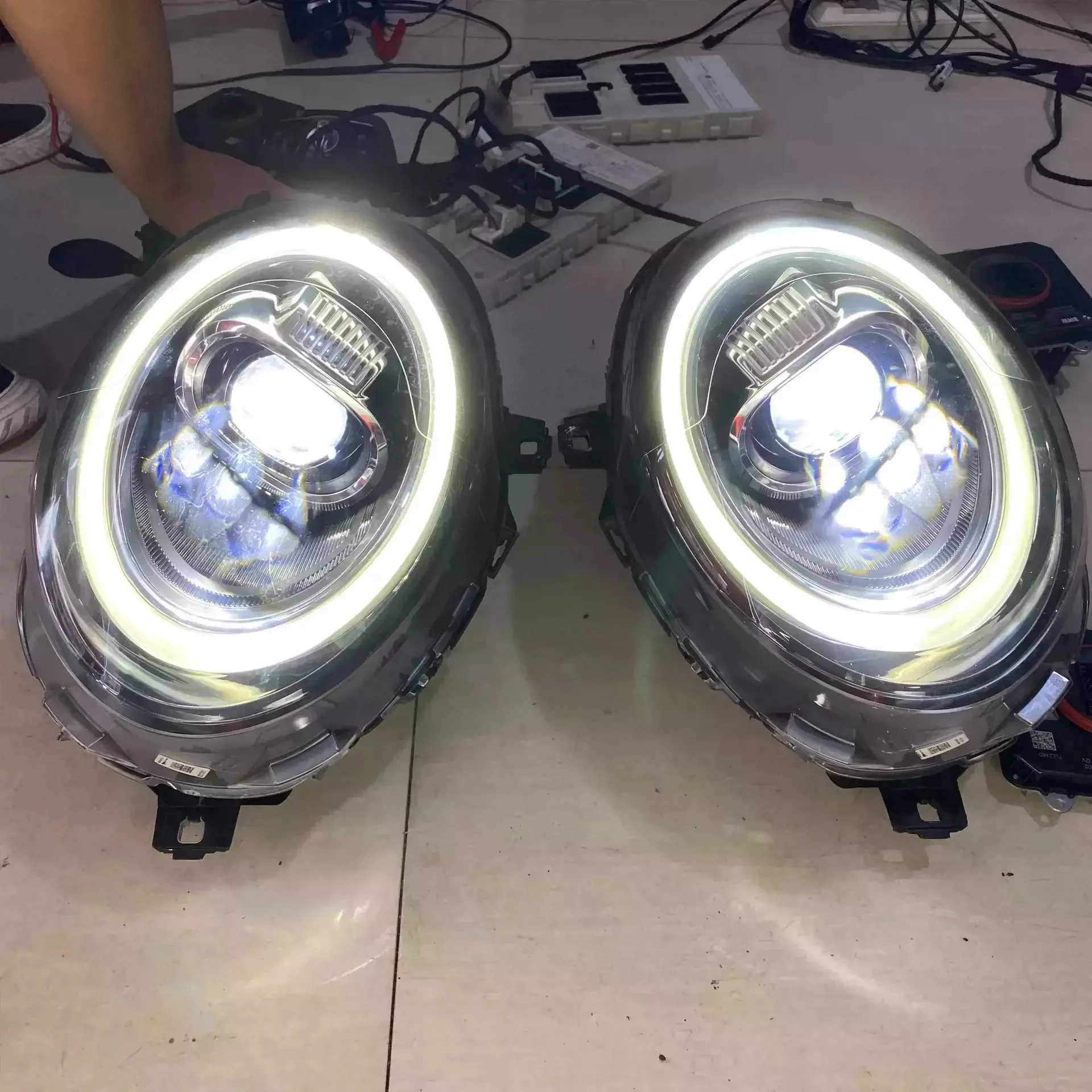 Передняя фара автомобиля для BMW F54 F55 F56, дневные ходовые фары DRL, ближний свет, указатель поворота
Передняя фара автомобиля для BMW F54 F55 F56, дневные ходовые фары DRL, ближний свет, указатель поворота