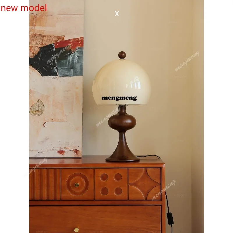 M138Retro glass Song Dynasty aesthetic desk lamp designer French living room bedroom bedside ambient lamp
M138Retro glass Song Dynasty aesthetic desk lamp designer French living room bedroom bedside ambient lamp