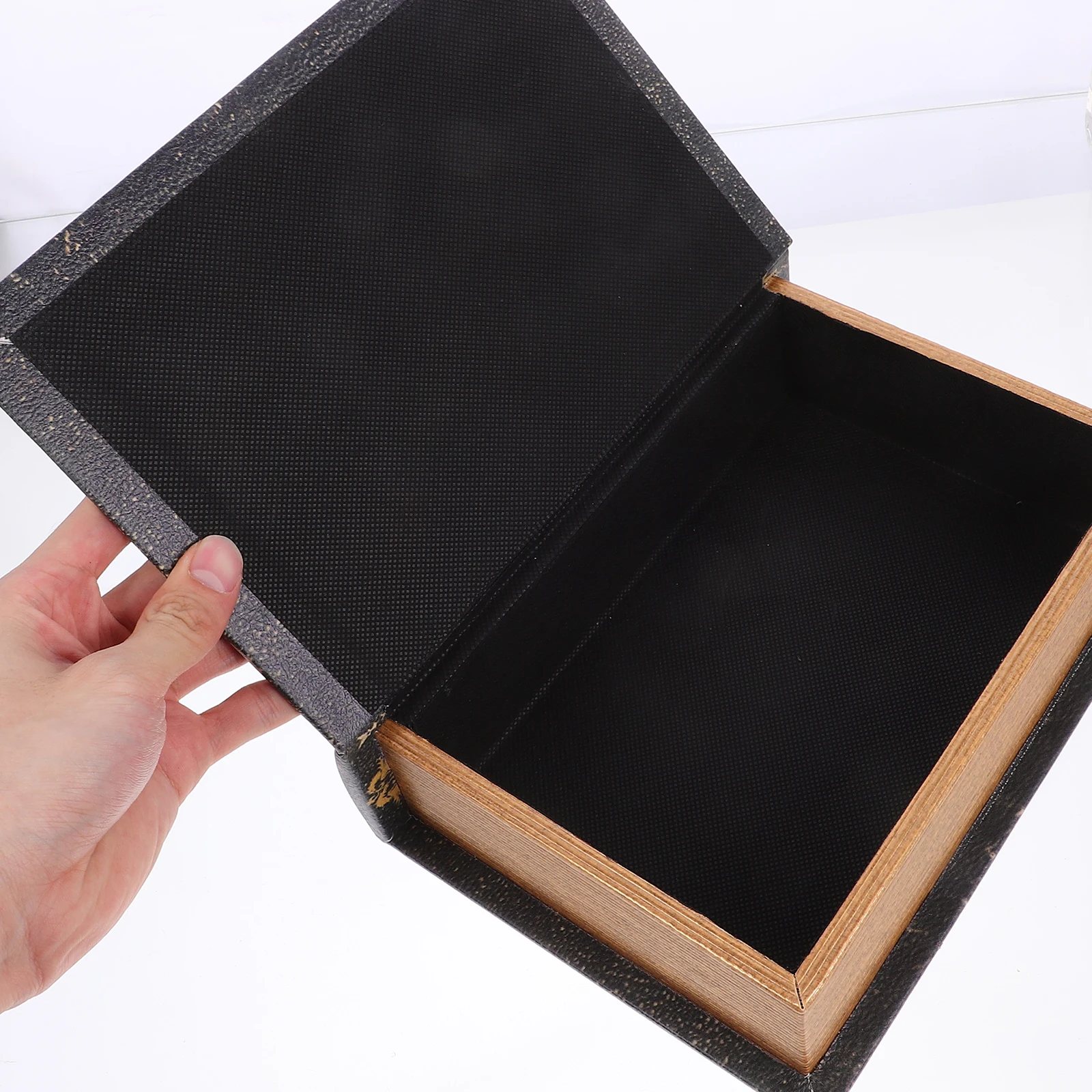 1pc Fake Book Box Vintage Style Decorative Storage Organizer For Jewelry Keepsakes Bookshelf Desk Home Office Decoration
1pc Fake Book Box Vintage Style Decorative Storage Organizer For Jewelry Keepsakes Bookshelf Desk Home Office Decoration