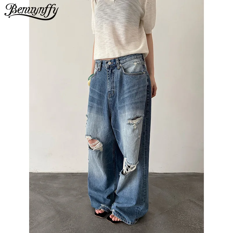 Benuynffy Vintage Bf Style Ripped Hole Jeans Women 2026 Summer New Y2k Streetwear Loose Washed Straight Wide Leg Denim Trousers
Benuynffy Vintage Bf Style Ripped Hole Jeans Women 2026 Summer New Y2k Streetwear Loose Washed Straight Wide Leg Denim Trousers