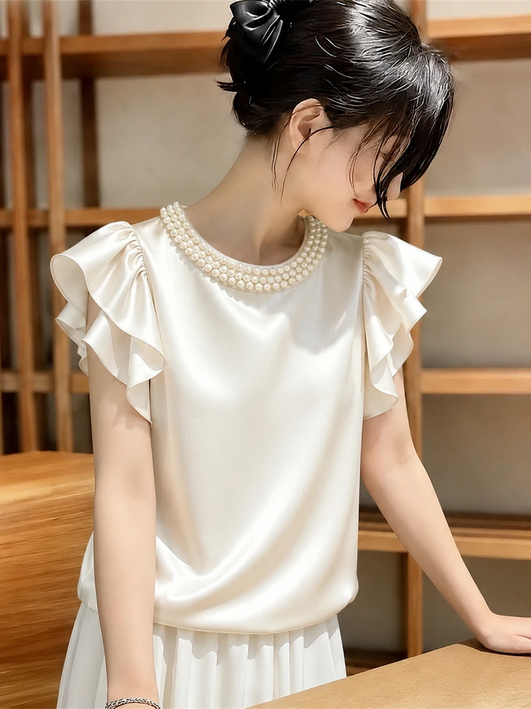 2026 Summer Trend Pearl Design Short Sleeve Shirt Korean Style Slimming Top Commute Friendly Straight Cut Silk Blend Blouse
2026 Summer Trend Pearl Design Short Sleeve Shirt Korean Style Slimming Top Commute Friendly Straight Cut Silk Blend Blouse