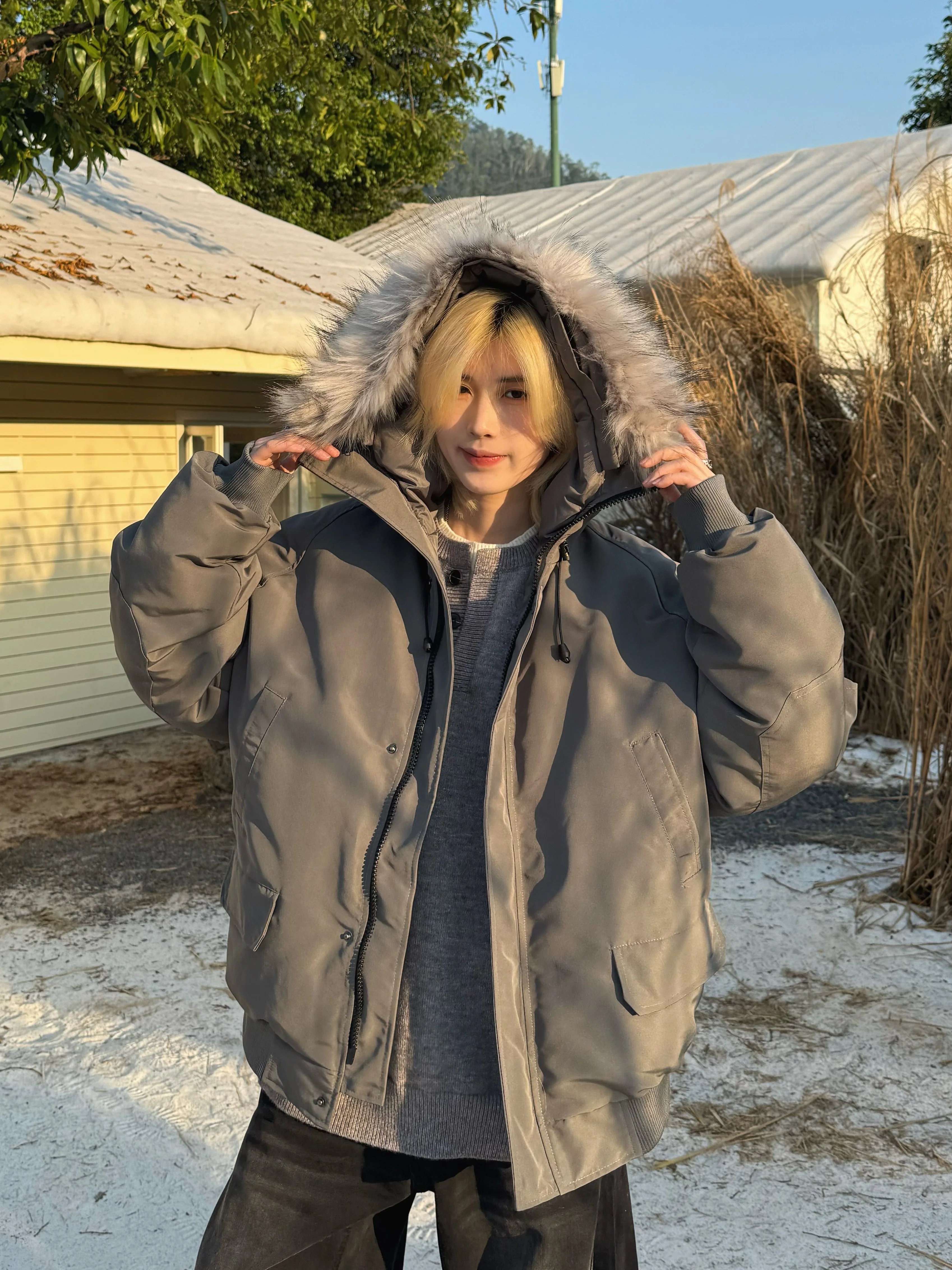 Ja1 Thickened American Retro Winter Parka Coat Unisex Loose Fit Cotton Jacket with Fur Collar Warm Outerwear for Men And Women
Ja1 Thickened American Retro Winter Parka Coat Unisex Loose Fit Cotton Jacket with Fur Collar Warm Outerwear for Men And Women