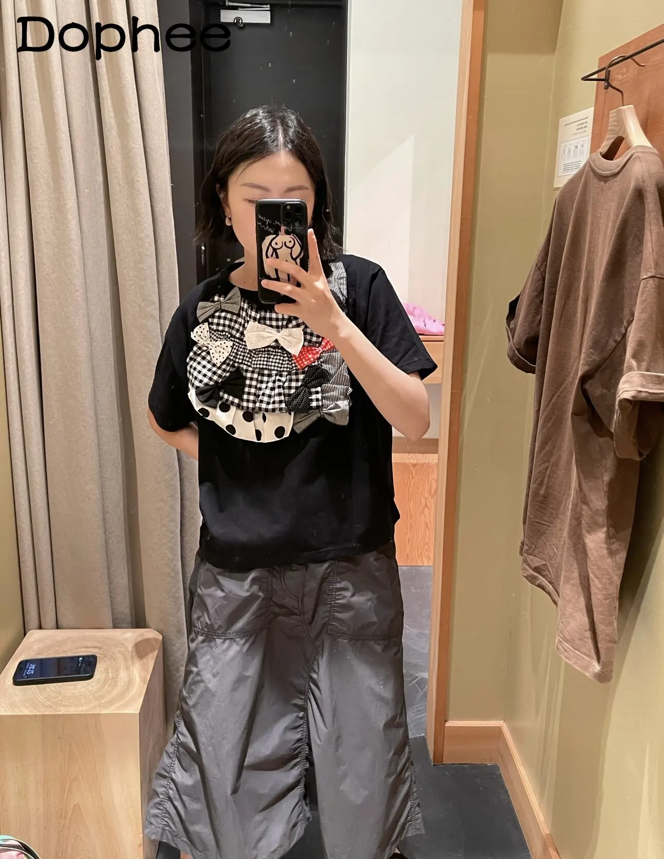 Japanese Sweet and Cute Girl Bow Short-sleeved T-shirt 2026 New Round Neck Loose Casual Fashion T-shirt
Japanese Sweet and Cute Girl Bow Short-sleeved T-shirt 2026 New Round Neck Loose Casual Fashion T-shirt