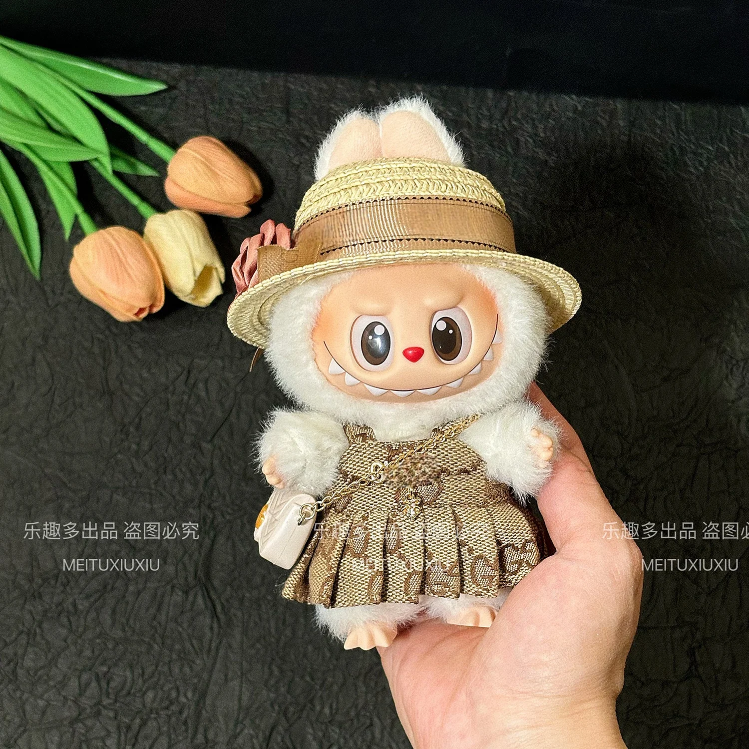 Only Baby Clothes Labubu Clothes Macaron Sitting Party Vinyl Pendants Dolls Trendy Clothes Diy Accessories Collection Ornament G
Only Baby Clothes Labubu Clothes Macaron Sitting Party Vinyl Pendants Dolls Trendy Clothes Diy Accessories Collection Ornament G