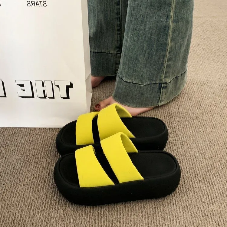 Hong Kong Style Thick Heel Sandals Women's Outdoor Wear 2026 New Model Match Skirts One-Strap Versatile Fashion Beach Shoes
Hong Kong Style Thick Heel Sandals Women's Outdoor Wear 2026 New Model Match Skirts One-Strap Versatile Fashion Beach Shoes