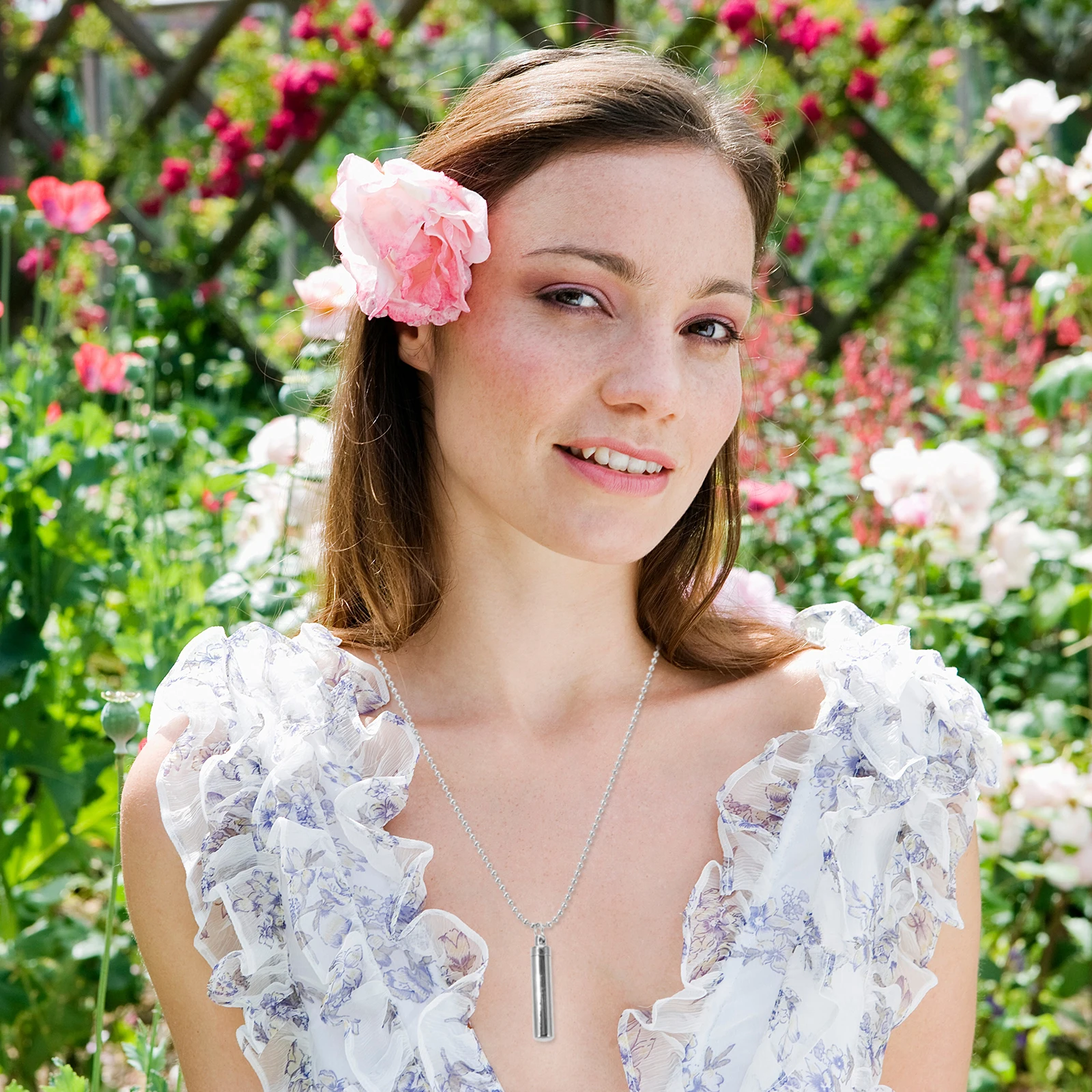 Urn Necklace Urn Ashes Box Jewelry Neck Chain Neck Pendant Clavicle Pendant Ashes Box Cylinder Necklace Jewelry
Urn Necklace Urn Ashes Box Jewelry Neck Chain Neck Pendant Clavicle Pendant Ashes Box Cylinder Necklace Jewelry