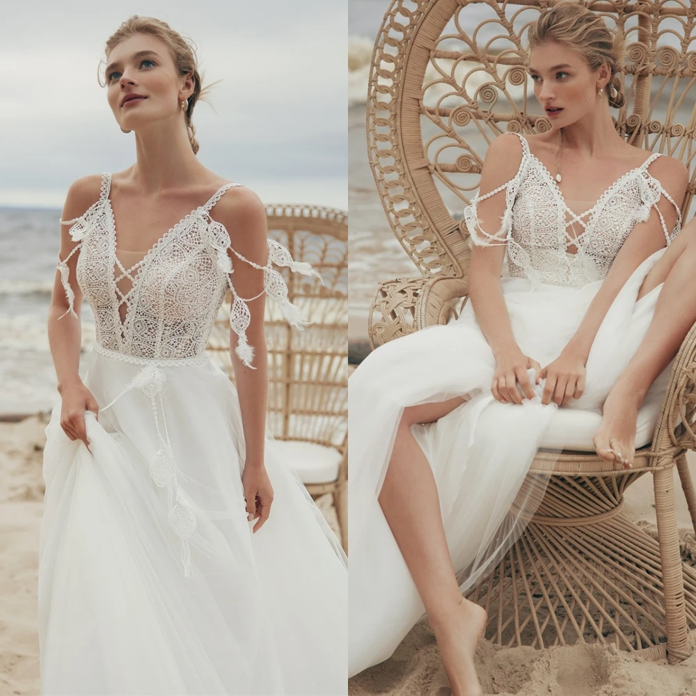 Customized Elegant Formal Exquisite Sexy Temperament Dreamy Wedding Dress White Tulle Feather A-line V-neck Long Dresses 
Customized Elegant Formal Exquisite Sexy Temperament Dreamy Wedding Dress White Tulle Feather A-line V-neck Long Dresses