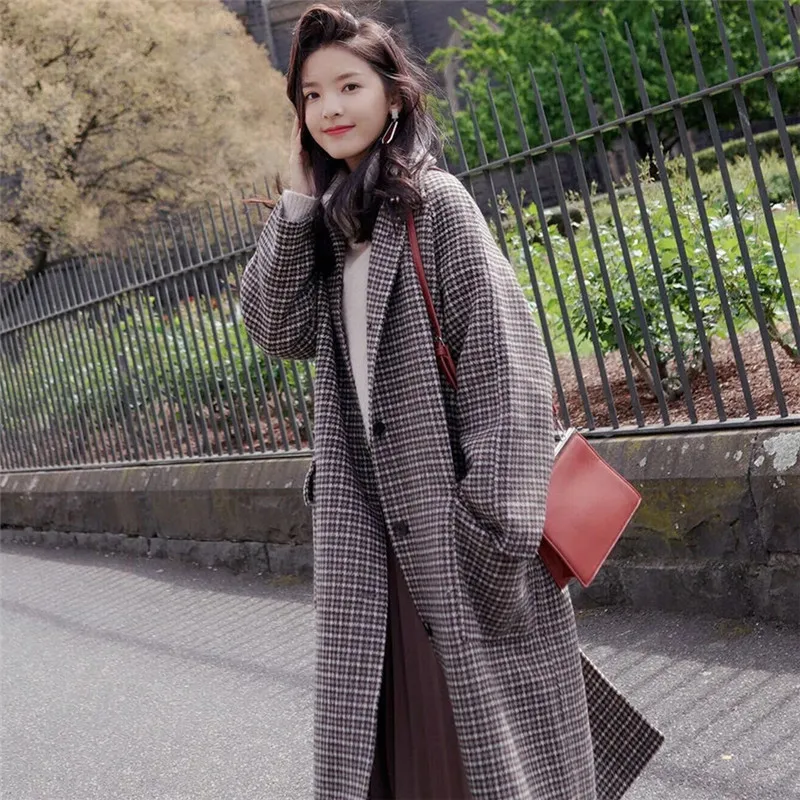Coat Women's Autumn and Winter Pop Houndstooth Lined Thick Lapel Single-breasted Woolen Jacket Loose Long Overcoat Female ZM351
Coat Women's Autumn and Winter Pop Houndstooth Lined Thick Lapel Single-breasted Woolen Jacket Loose Long Overcoat Female ZM351