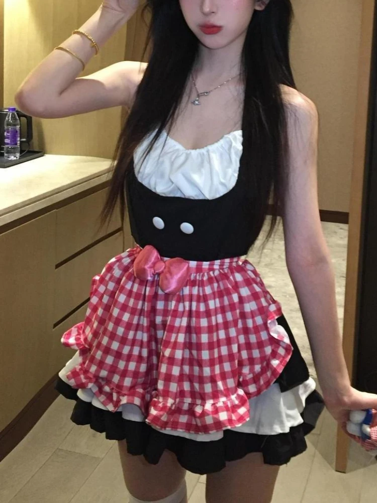 Korean Fashion Y2k Aesthetic Women Dresses Lolita Style Polka Dot Lace Bow Sweet Slimming Halter Tops Design Mini Skirt Outfits
Korean Fashion Y2k Aesthetic Women Dresses Lolita Style Polka Dot Lace Bow Sweet Slimming Halter Tops Design Mini Skirt Outfits