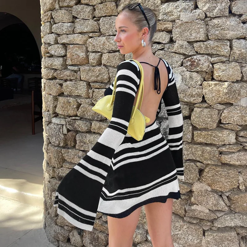 Black and White Striped Sexy Backless Mini Dresses Autumn Club Party Flare Sleeve Sweaters Dresses for Women Beachwear 2023
Black and White Striped Sexy Backless Mini Dresses Autumn Club Party Flare Sleeve Sweaters Dresses for Women Beachwear 2023