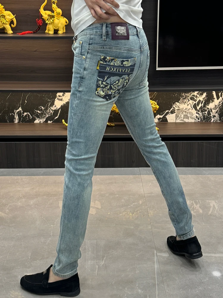 Elegant Embroidered Slim Fit Jeans Men's Summer Fashion Luxury Lightweight Small Footed Pants Trendy Long Trousers
Elegant Embroidered Slim Fit Jeans Men's Summer Fashion Luxury Lightweight Small Footed Pants Trendy Long Trousers