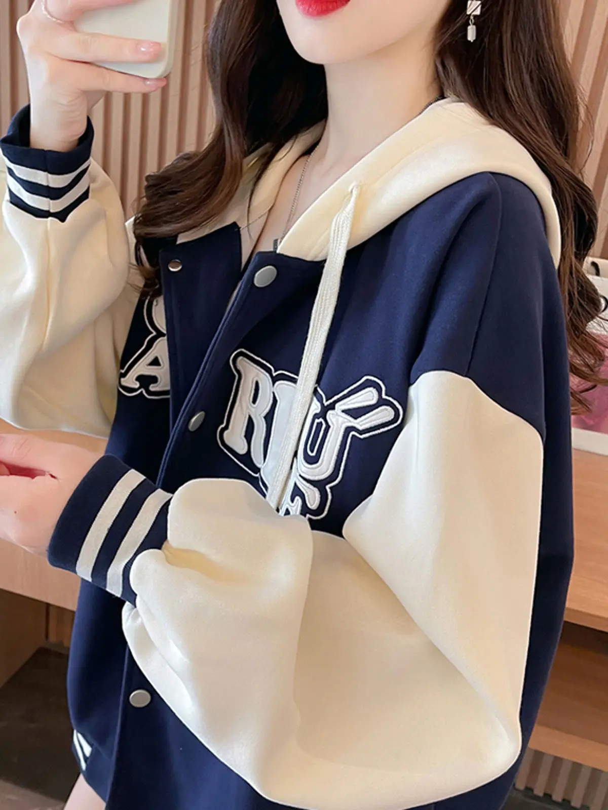 Baseball Jackets For Teenage Girls Womens Cycling Stain-Proof Shining Polyester Embellished Off-Road Lambwool Crop Fitness Mujer
Baseball Jackets For Teenage Girls Womens Cycling Stain-Proof Shining Polyester Embellished Off-Road Lambwool Crop Fitness Mujer