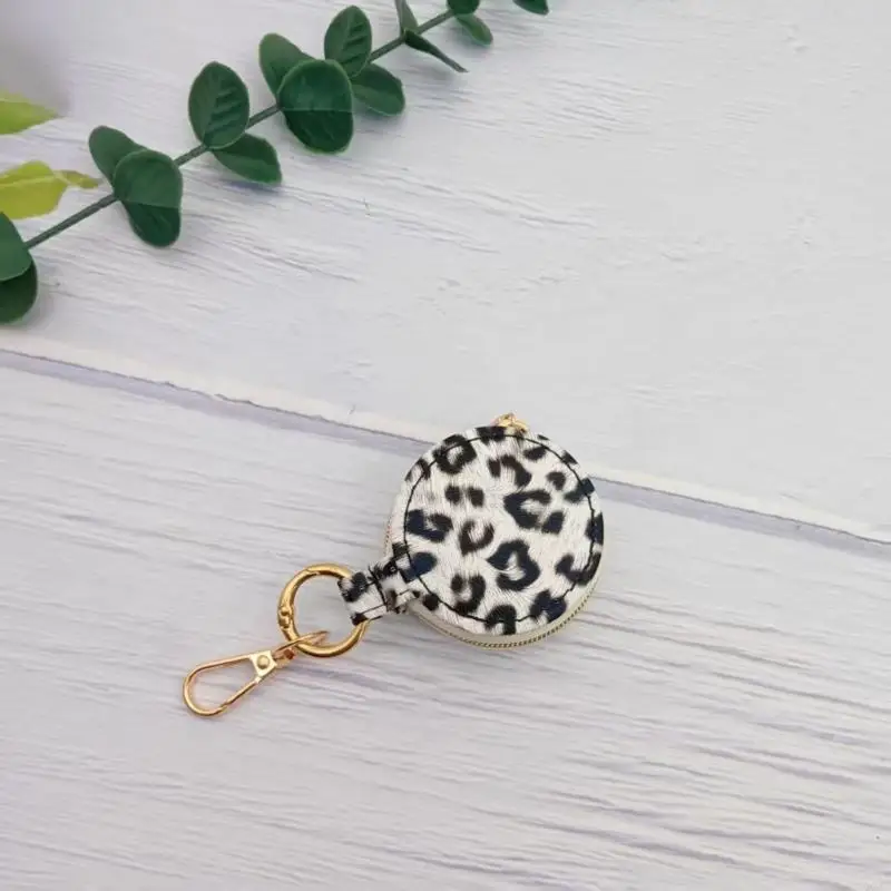 Compact Jewelry Organizers With Soft Interior And Exterior PU Leather Design Prevents Scratches Damage Keyrings Accessory
Compact Jewelry Organizers With Soft Interior And Exterior PU Leather Design Prevents Scratches Damage Keyrings Accessory