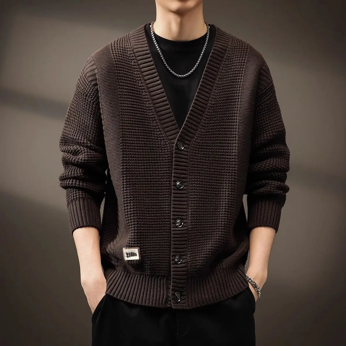 High-End Texture Knitted Cardigan Sweater Casual Autumn Winter Men's Outerwear Relax Fit Polyester Fiber Non-Hat with Sve
High-End Texture Knitted Cardigan Sweater Casual Autumn Winter Men's Outerwear Relax Fit Polyester Fiber Non-Hat with Sve