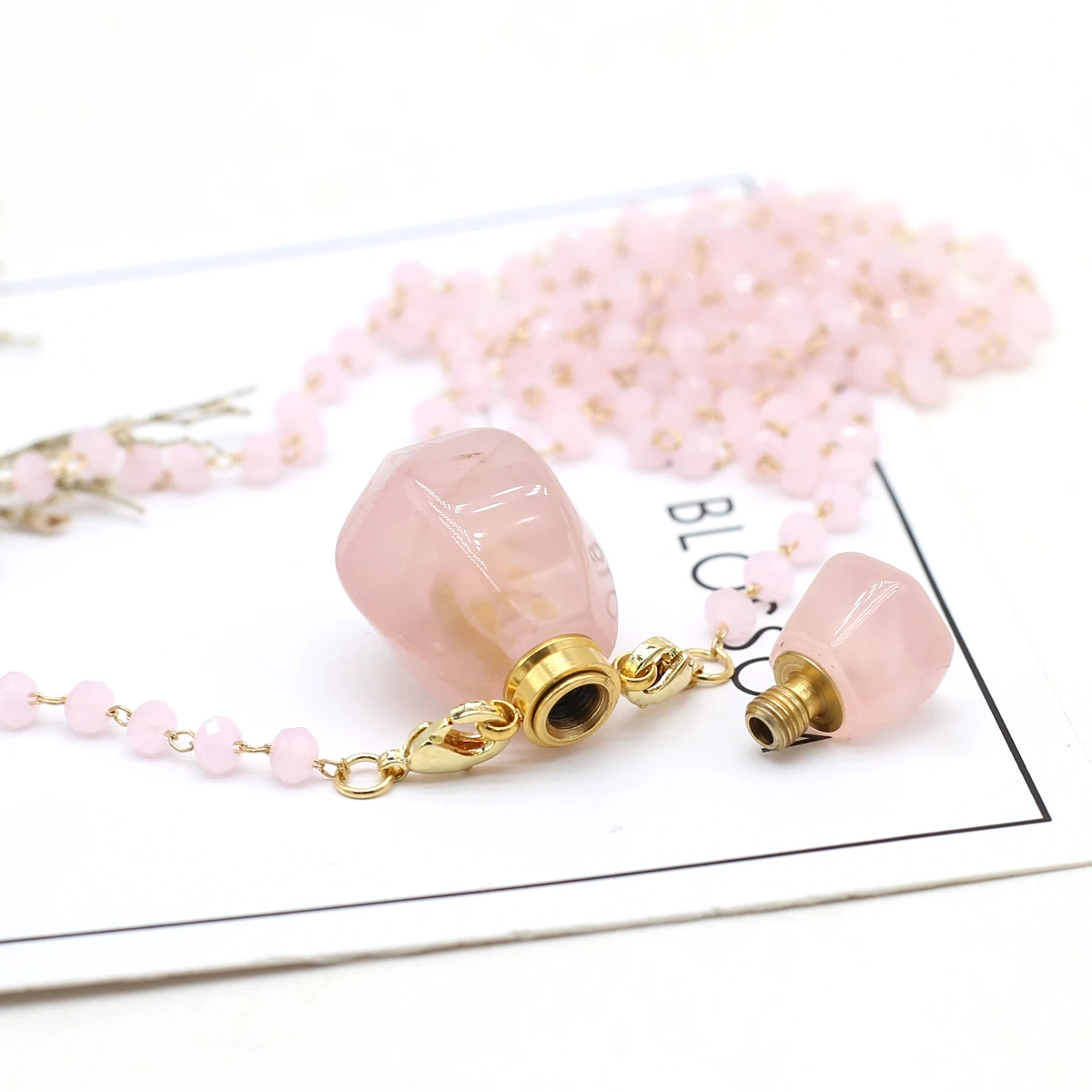 Natural Semi-Precious Rose Quartz Essential Oil Diffuser Perfume Bottle Pendant Necklace Charm Crystal Gift Jewelry
Natural Semi-Precious Rose Quartz Essential Oil Diffuser Perfume Bottle Pendant Necklace Charm Crystal Gift Jewelry