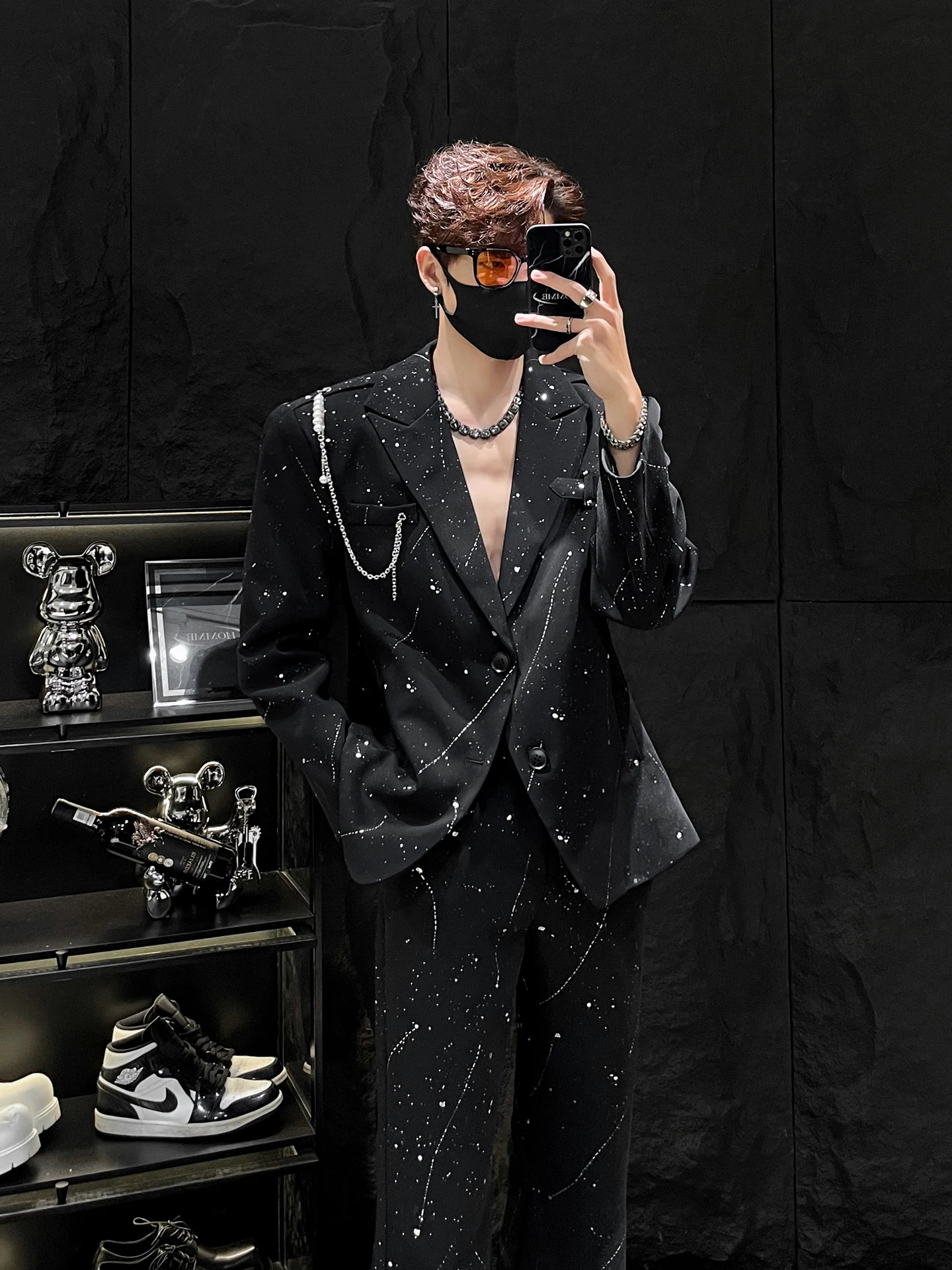 Мужской костюм HOMME Star Splaed с ожерельем, премиум-класса, свободного кроя, с металлическим декором, молодежный тренд, осенняя коллекция
Мужской костюм HOMME Star Splaed с ожерельем, премиум-класса, свободного кроя, с металлическим декором, молодежный тренд, осенняя коллекция