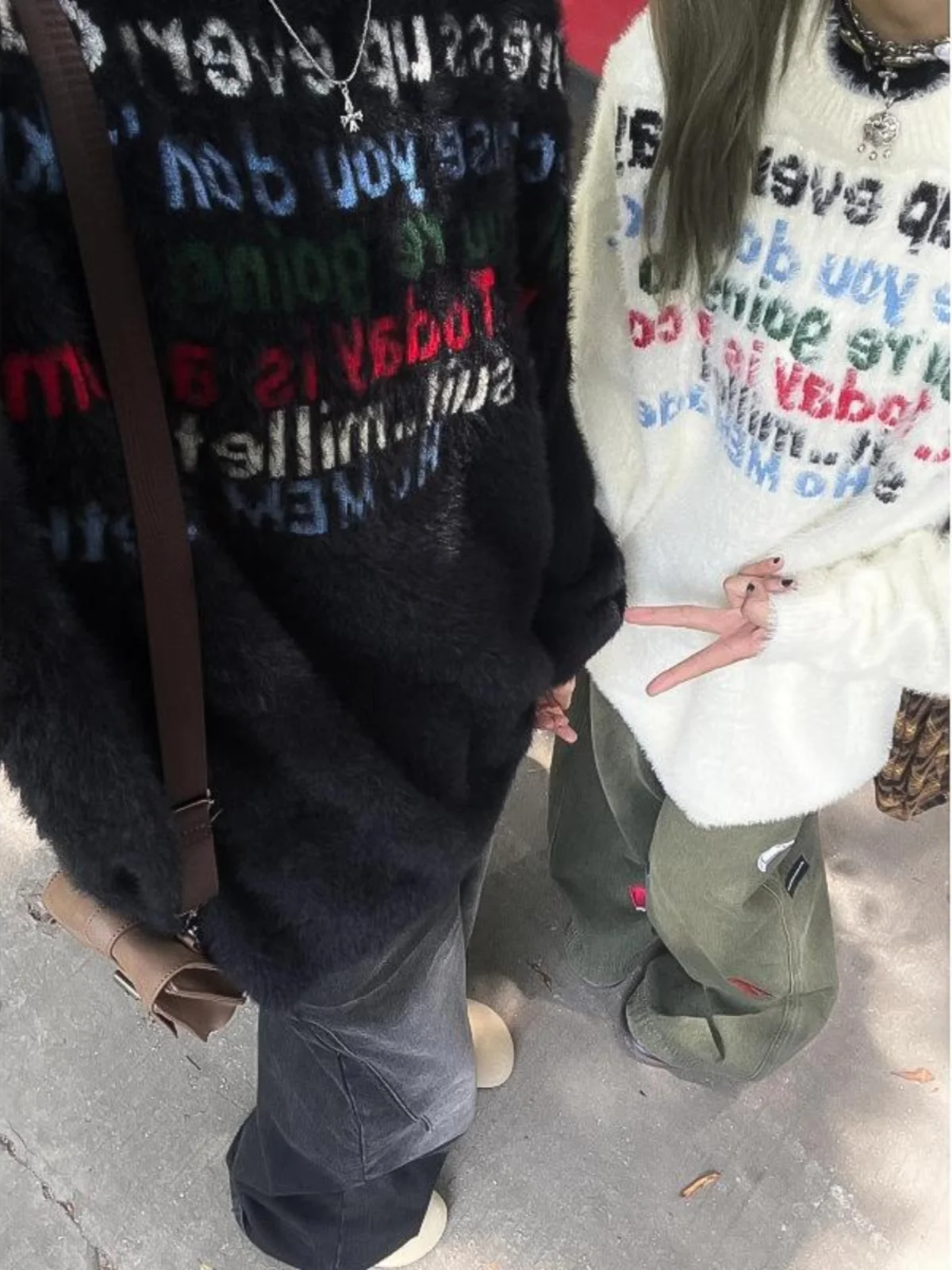 Autumn Winter Irregular Letter Knitwear Men's Cisas Theme Casual Wear Couple's Lazy Sle Long Sve round Ne Sweater
Autumn Winter Irregular Letter Knitwear Men's Cisas Theme Casual Wear Couple's Lazy Sle Long Sve round Ne Sweater