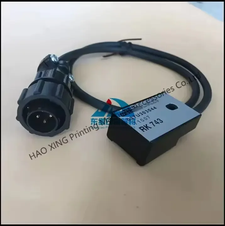 Good Quality Photocell Sensor 037U303044 Offset Printing Machine Spare Parts RK743 for Man Roland
Good Quality Photocell Sensor 037U303044 Offset Printing Machine Spare Parts RK743 for Man Roland