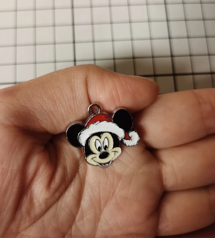 50PCS cartoon Christmas Mickey Pendant DIY Jewelry Necklace Earrings Bracelet Jewelry Earring Charms
50PCS cartoon Christmas Mickey Pendant DIY Jewelry Necklace Earrings Bracelet Jewelry Earring Charms