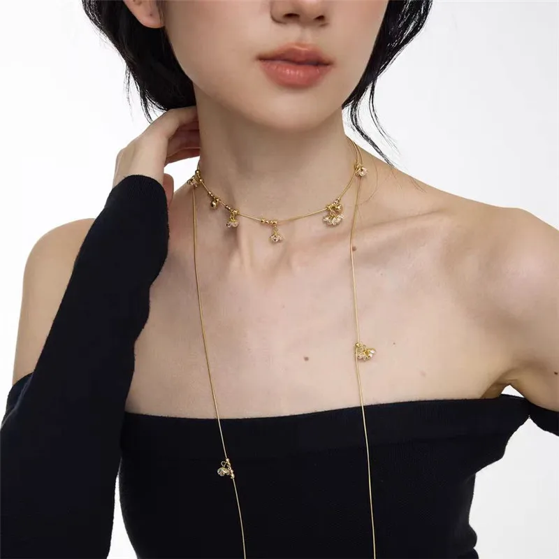 Retro Dual-Tone Zircon Flower Long Necklace Elegant Fashionable Versatile Clavicle Chain for Women Daily Party Accessory
Retro Dual-Tone Zircon Flower Long Necklace Elegant Fashionable Versatile Clavicle Chain for Women Daily Party Accessory