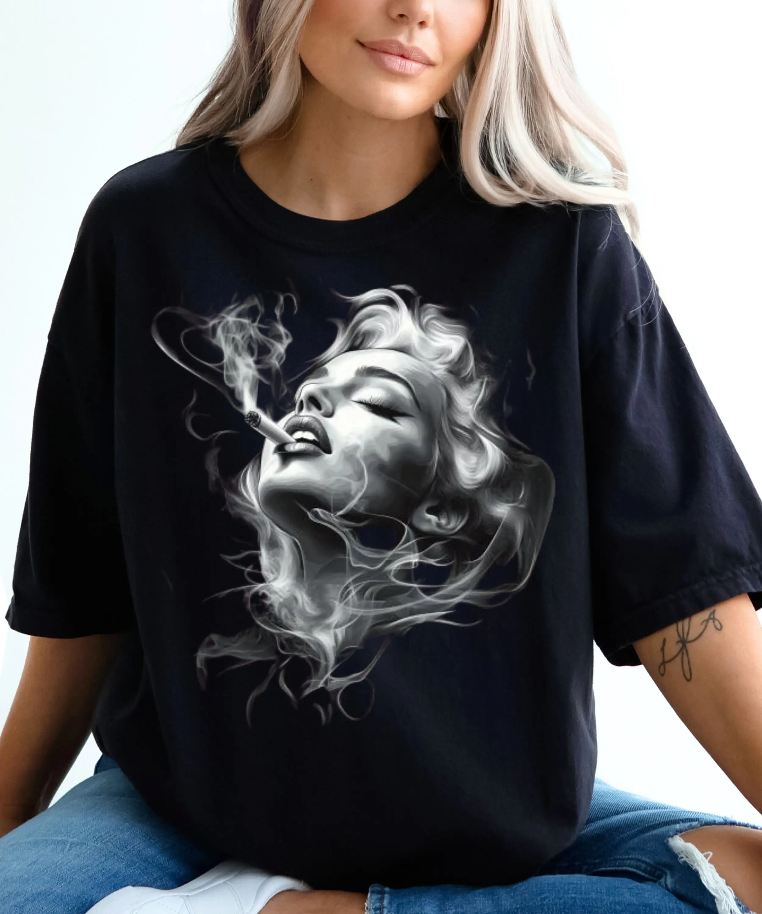 Vintage Actress shirt Blondi Y2k T 60 s Style Oversized Washed Gothic Baggy Retro smoking
Vintage Actress shirt Blondi Y2k T 60 s Style Oversized Washed Gothic Baggy Retro smoking