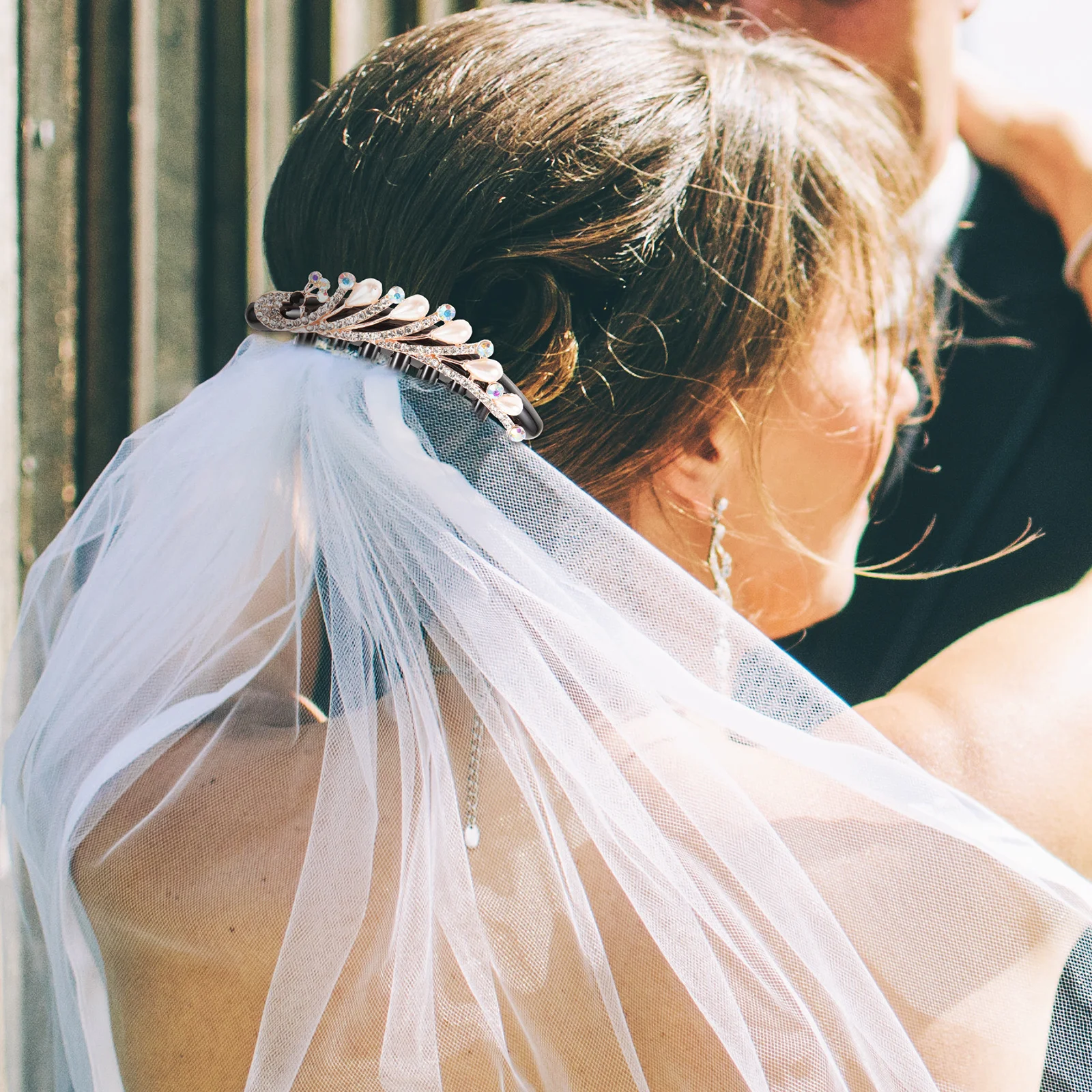 Pearl Peacock Comb Hair Accessories Wedding Party Formal Events Decorative Combs Bridal Alloy Rhinestone Fine Hair Jewelry
Pearl Peacock Comb Hair Accessories Wedding Party Formal Events Decorative Combs Bridal Alloy Rhinestone Fine Hair Jewelry