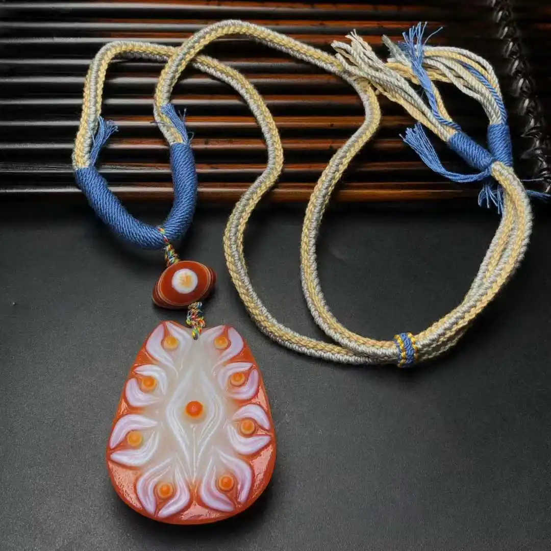 Красный Tianyan Bodhi Nine Eyes Будда Табличка Оригинальный СТАРЫЙ Камень Агат Бутик Подвеска Качественное Ожерелье для мужчин и женщин
Красный Tianyan Bodhi Nine Eyes Будда Табличка Оригинальный СТАРЫЙ Камень Агат Бутик Подвеска Качественное Ожерелье для мужчин и женщин