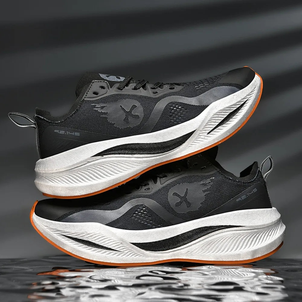 High-Quality Carbon Plate Breathable Mesh Running Sneakers Couple Style
High-Quality Carbon Plate Breathable Mesh Running Sneakers Couple Style