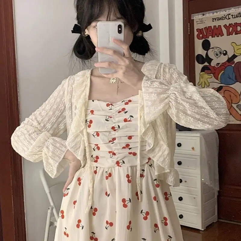 Apricot Lace Ruffle Edge Sun Protection Cardigan Thin Short Super Fairy Tie Small Shawl Gentle Style
Apricot Lace Ruffle Edge Sun Protection Cardigan Thin Short Super Fairy Tie Small Shawl Gentle Style