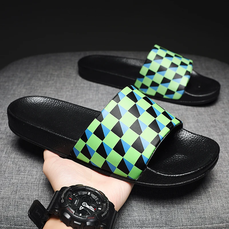 High Quality 2025 Mens Summer Slippers Beach Sandals Flip Flop Printing Thick Soled Boys Unisex Home Bath Shoe Large Size 38-46
High Quality 2025 Mens Summer Slippers Beach Sandals Flip Flop Printing Thick Soled Boys Unisex Home Bath Shoe Large Size 38-46