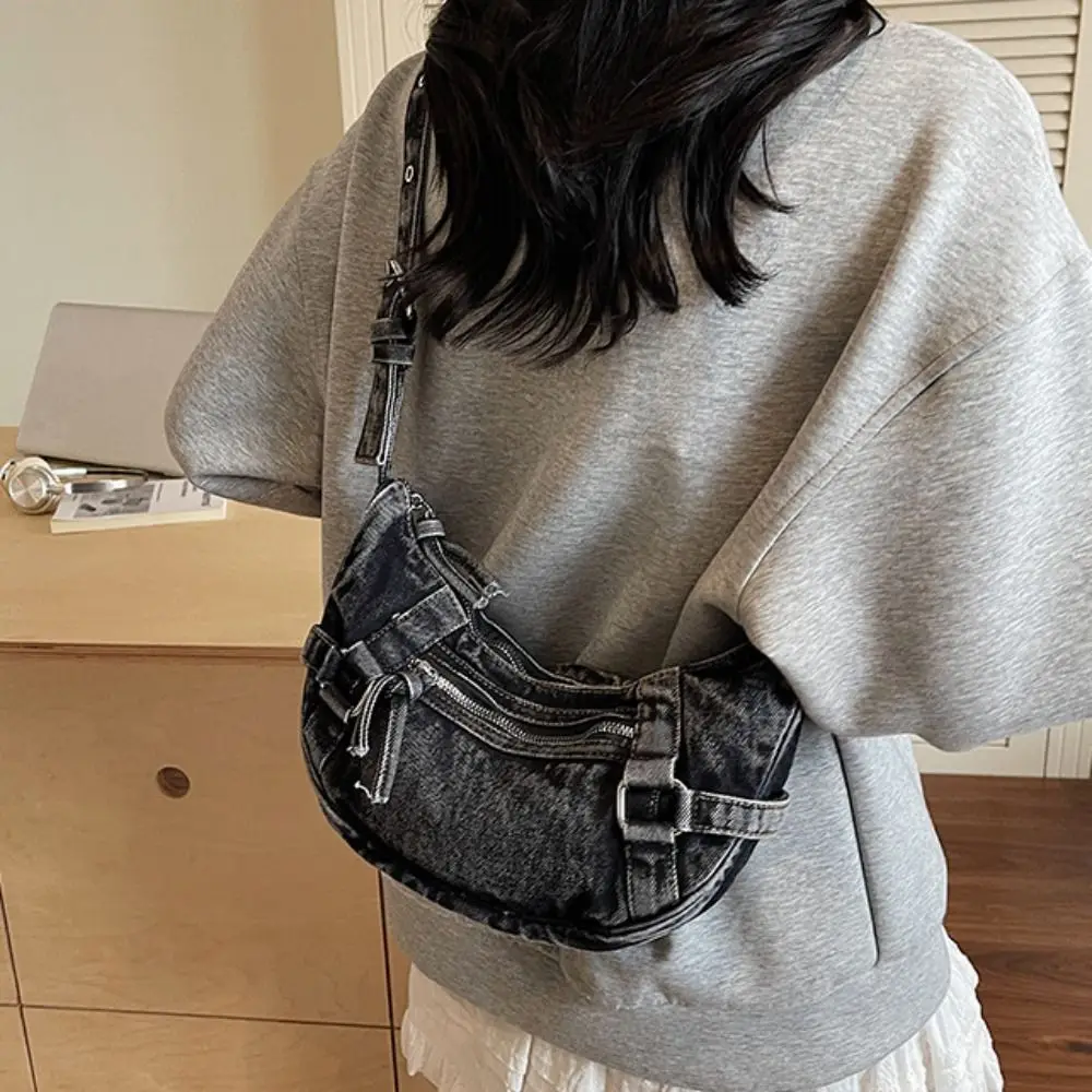Leisure American Style Canvas Dumpling Bag Adjustable Strap Harajuku Denim Crossbody Bag Zipper Retro Underarm Bag Women
Leisure American Style Canvas Dumpling Bag Adjustable Strap Harajuku Denim Crossbody Bag Zipper Retro Underarm Bag Women