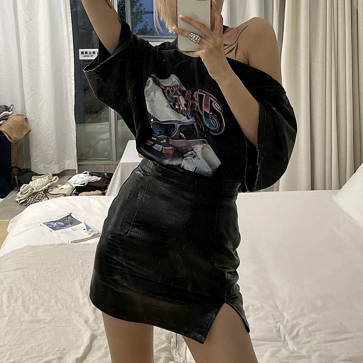 Юбка с высокой талией, асимметричная, черная, для женщин больших размеров, облегающая, скрывающая недостатки фигуры, короткая, модная, для офиса
Юбка с высокой талией, асимметричная, черная, для женщин больших размеров, облегающая, скрывающая недостатки фигуры, короткая, модная, для офиса