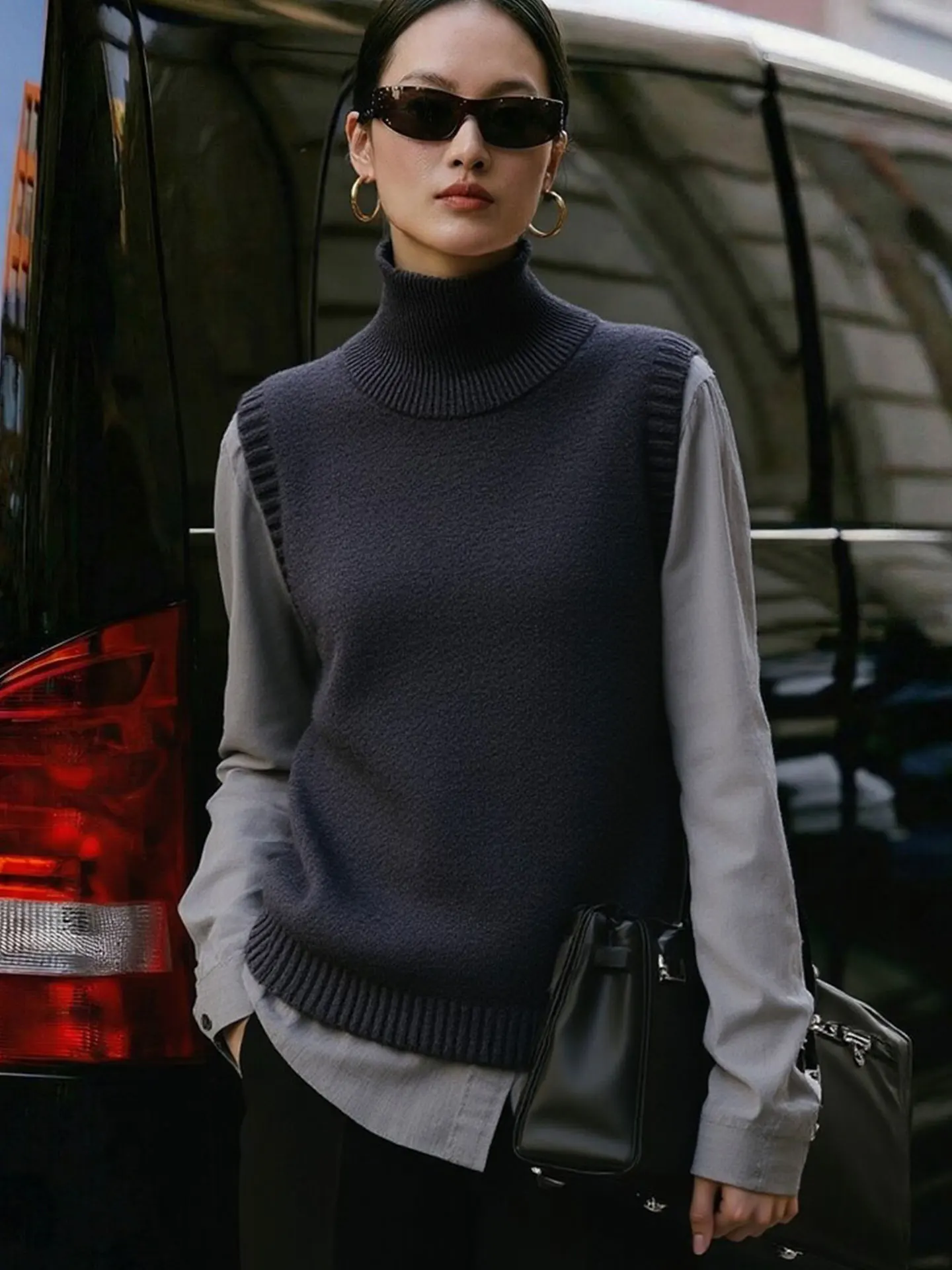 Pure Color High Collar Knitted Vest Women's Loose Comfortable Sleeveless Layering Top City Commute Style Spring Fashion
Pure Color High Collar Knitted Vest Women's Loose Comfortable Sleeveless Layering Top City Commute Style Spring Fashion