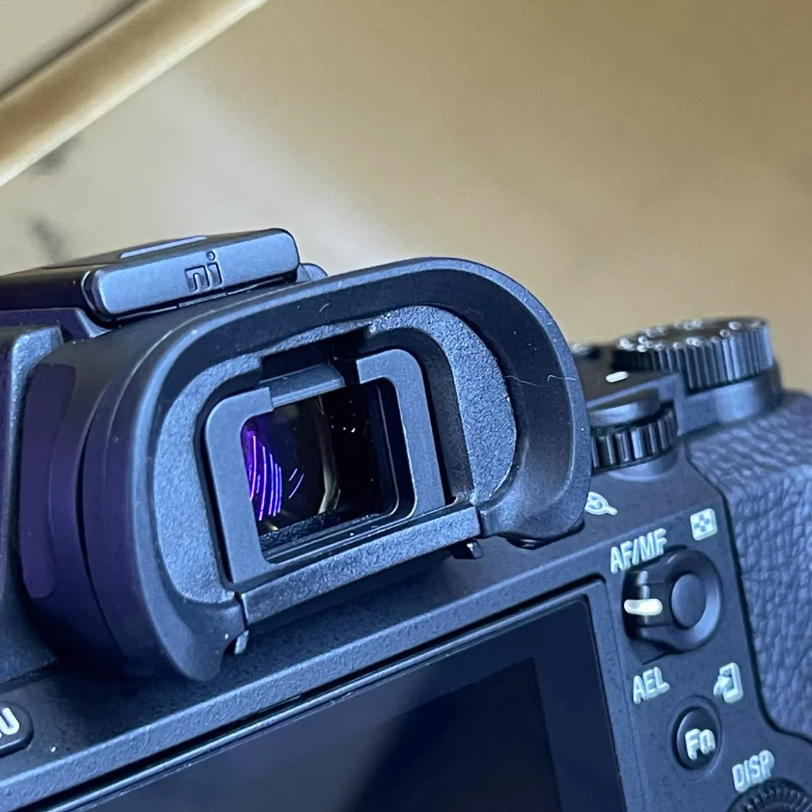 Применим для Sony A7M3 A7R3 A7R4 A9M2 a 7a99m2 микро Монокулярные очки FDA-EP18 goggles
Применим для Sony A7M3 A7R3 A7R4 A9M2 a 7a99m2 микро Монокулярные очки FDA-EP18 goggles