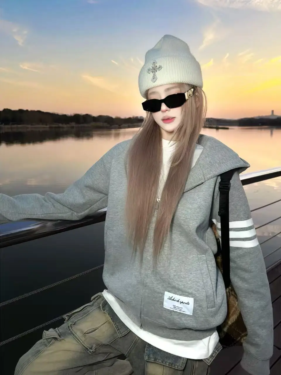 Retro American Striped Hoodie Women's Spring Autumn Loose Casual Brand Couple Open Cardigan Jaet Casual Sle Long Sve
Retro American Striped Hoodie Women's Spring Autumn Loose Casual Brand Couple Open Cardigan Jaet Casual Sle Long Sve