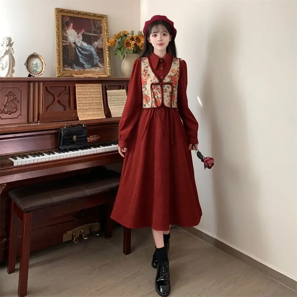 Autumn and winter new retro Chinese style buckle design national style vest two-piece dress waist and thin suit skirt
Autumn and winter new retro Chinese style buckle design national style vest two-piece dress waist and thin suit skirt