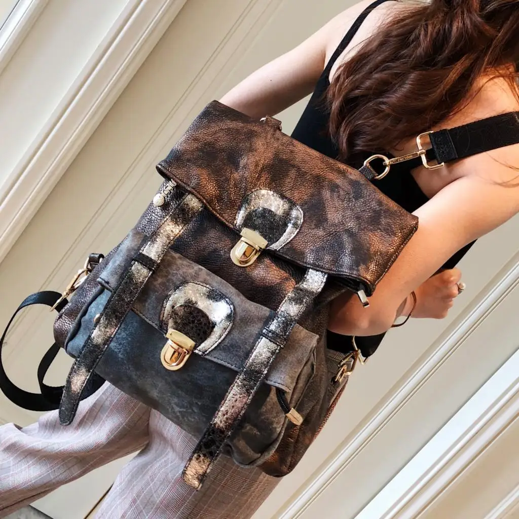 Genuine Leather Soft Women Backpack Female Fashion Lock School Bag Cowhide Large Capacity Travel Backpacks Portable Shoulder Bag
Genuine Leather Soft Women Backpack Female Fashion Lock School Bag Cowhide Large Capacity Travel Backpacks Portable Shoulder Bag