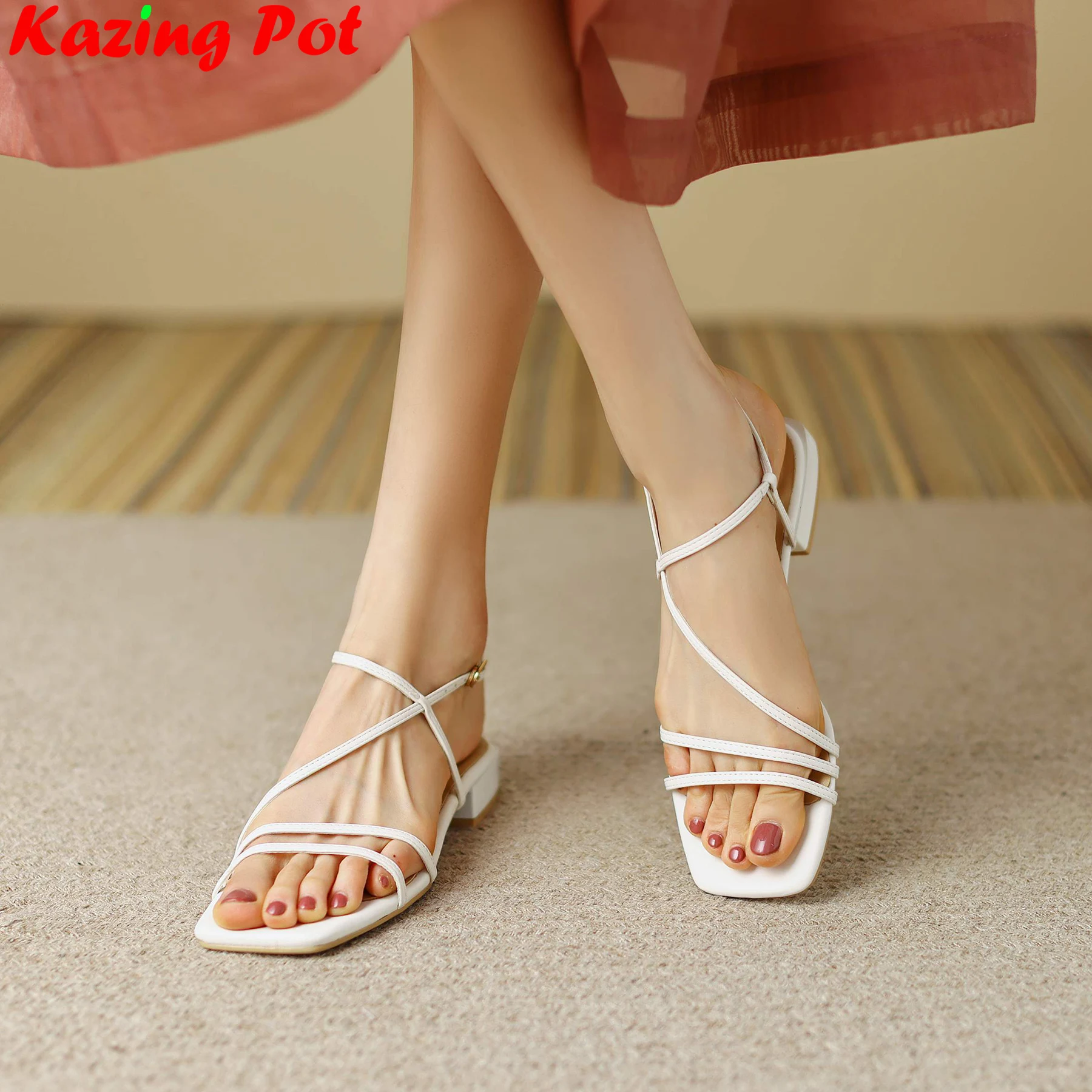 Krazing Pot, элегантная летняя обувь из коровьей кожи с открытым носком на низком каблуке, лаконичные офисные женские сандалии с открытой пяткой для свиданий, современные женские сандалии
Krazing Pot, элегантная летняя обувь из коровьей кожи с открытым носком на низком каблуке, лаконичные офисные женские сандалии с открытой пяткой для свиданий, современные женские сандалии