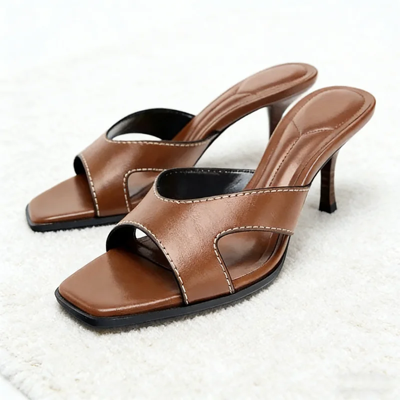 Комфортные брендовые дизайнерские тапочки на высоком каблуке, женские модные сексуальные шлепанцы с квадратным носком, летняя легкая пляжная повседневная обувь
Комфортные брендовые дизайнерские тапочки на высоком каблуке, женские модные сексуальные шлепанцы с квадратным носком, летняя легкая пляжная повседневная обувь