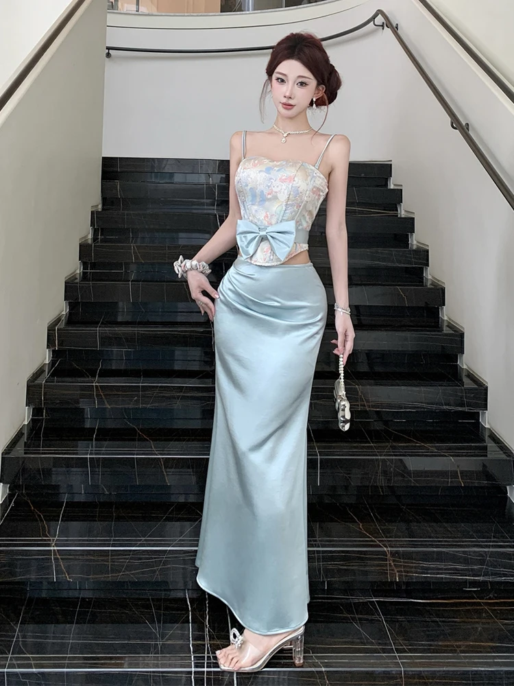 Elegant Sleeveless Knot Print Bustier Tank Top High Waist Slimming Satin Fish Tail Skirt Set Women's Fashion Ensemble
Elegant Sleeveless Knot Print Bustier Tank Top High Waist Slimming Satin Fish Tail Skirt Set Women's Fashion Ensemble