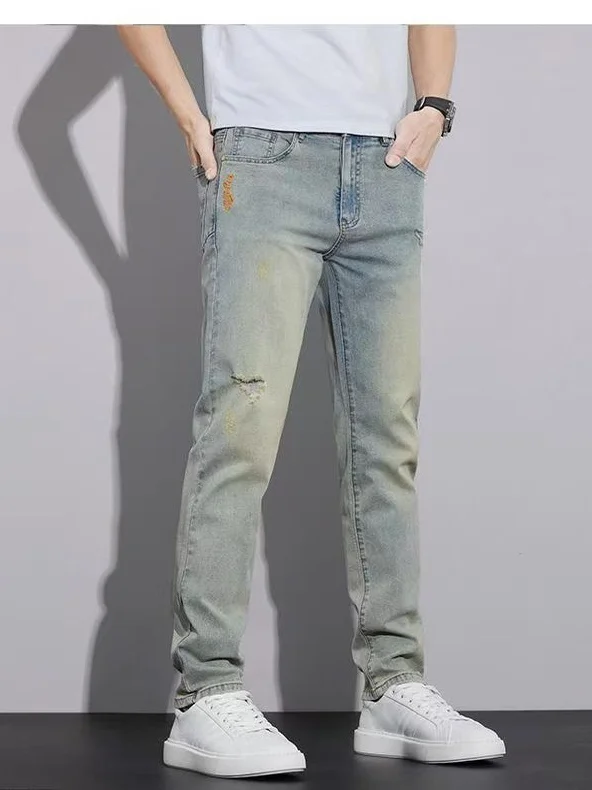 Slim Fit Men's Jeans Trendy Brand Small Hole Embroidered Casual Long Pants Spring Autumn New Style High End Stitching Cool
Slim Fit Men's Jeans Trendy Brand Small Hole Embroidered Casual Long Pants Spring Autumn New Style High End Stitching Cool
