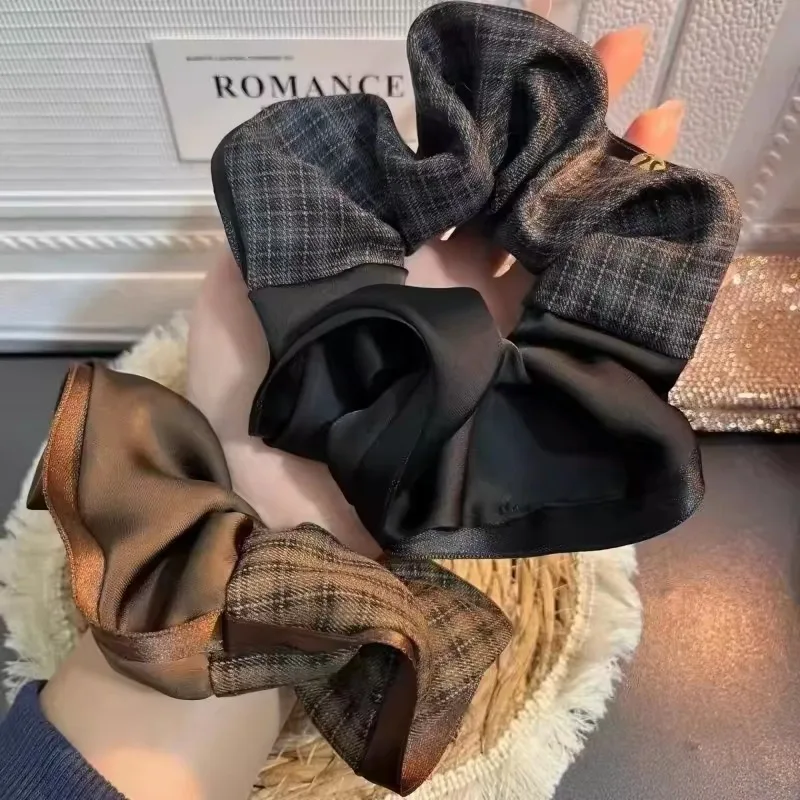 2pc Fashion Black Brown Style Plaid Good Elastic Hair Ties Rings Rope for Women Girls for Hair Accessories Ponytail Holder
2pc Fashion Black Brown Style Plaid Good Elastic Hair Ties Rings Rope for Women Girls for Hair Accessories Ponytail Holder