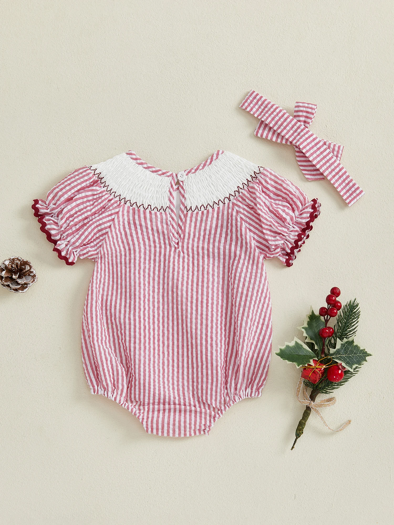 Infant Holiday Snowflake Print Romper with Matching Headband and Ruffle Detail - Festive Christmas Outfit for Baby Girl
Infant Holiday Snowflake Print Romper with Matching Headband and Ruffle Detail - Festive Christmas Outfit for Baby Girl