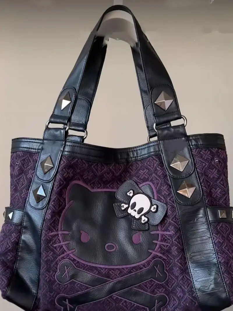 Sanrio Hello Kitty Underarm Bag Splicing Purple Handbag Y2K Sweet and Cool Hot Girls Punk Style Autumn and Winter Shoulder Bag
Sanrio Hello Kitty Underarm Bag Splicing Purple Handbag Y2K Sweet and Cool Hot Girls Punk Style Autumn and Winter Shoulder Bag