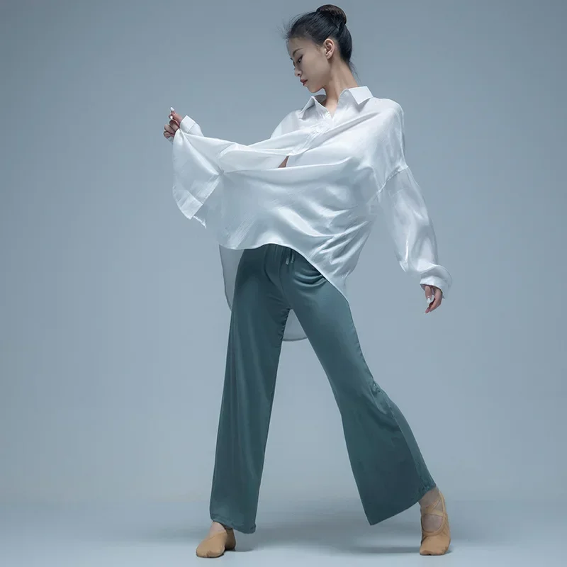 Modern dance shirt, thin and elegant top, loose training clothes, immortal Chinese dance clothes, classical dance performance
Modern dance shirt, thin and elegant top, loose training clothes, immortal Chinese dance clothes, classical dance performance