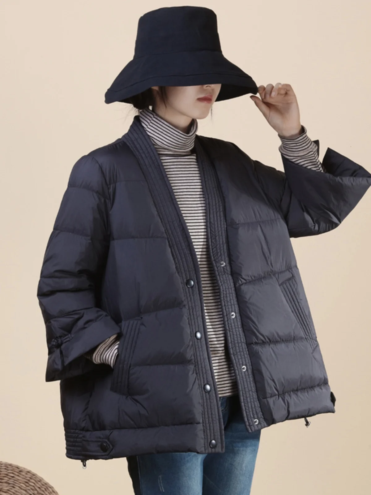 Ele White Du down Jaet Women's Special Design Eight-Sve Faion Outerwear Winter Clothes V-Ne Quilted Coat
Ele White Du down Jaet Women's Special Design Eight-Sve Faion Outerwear Winter Clothes V-Ne Quilted Coat