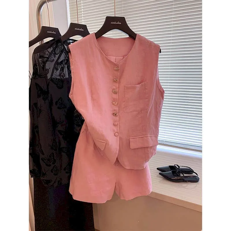 Elegant Shorts Sets Summer O-neck Sleeveless Shirts and Wide Leg Pants French Style Loose Casual Matching Set for Women Clothing
Elegant Shorts Sets Summer O-neck Sleeveless Shirts and Wide Leg Pants French Style Loose Casual Matching Set for Women Clothing