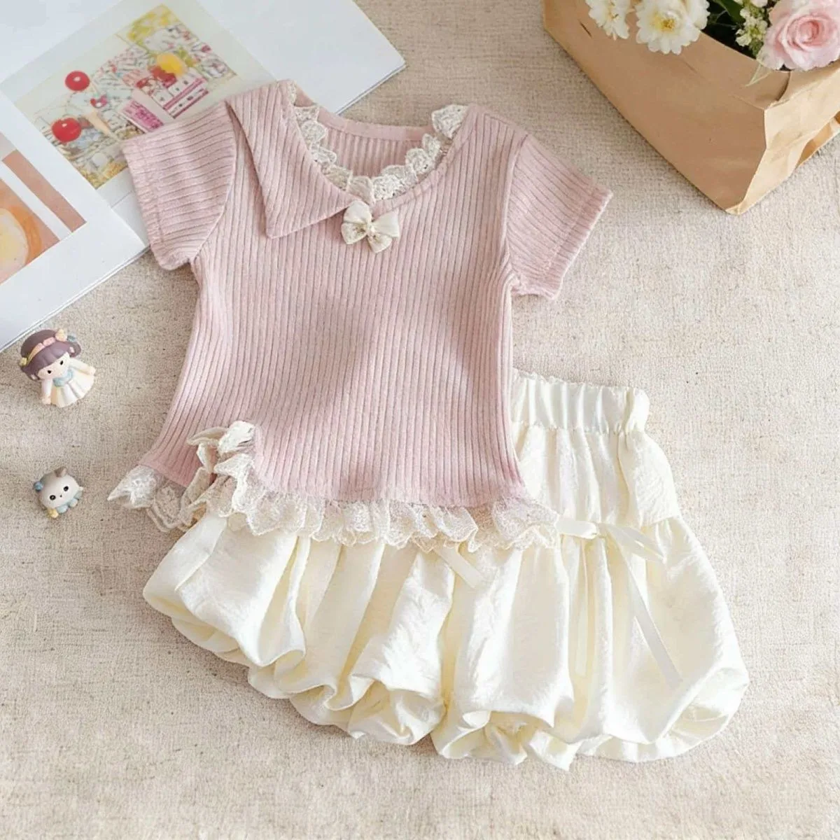 Girls' Summer Set New Children's Korean Sweet and Cute Cartoon Top+Shorts Two Piece Set
Girls' Summer Set New Children's Korean Sweet and Cute Cartoon Top+Shorts Two Piece Set