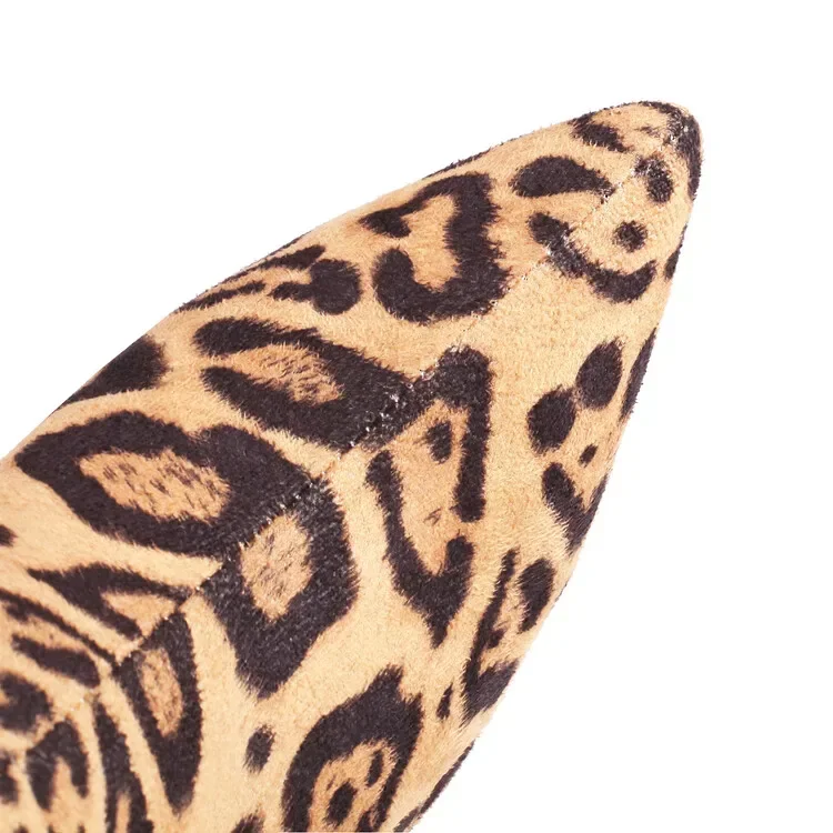 Hollow Out Tiger Tooth Shaped Heel Design Short Boots New Fashionable Leopard Print Zebra Zippered Women's Ankle Boot Size 46
Hollow Out Tiger Tooth Shaped Heel Design Short Boots New Fashionable Leopard Print Zebra Zippered Women's Ankle Boot Size 46
