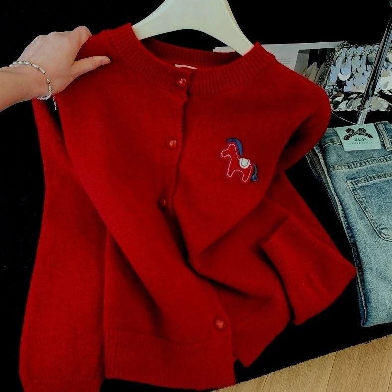 Loose Long Sve round Ne Knitted Cardigan Inner Wear Top with Pattern Autumn Winter New Sle Soft Comfortable Sweater
Loose Long Sve round Ne Knitted Cardigan Inner Wear Top with Pattern Autumn Winter New Sle Soft Comfortable Sweater